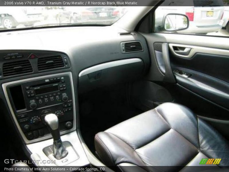 Titanium Gray Metallic / R Nordcap Black/Blue Metallic 2006 Volvo V70 R AWD