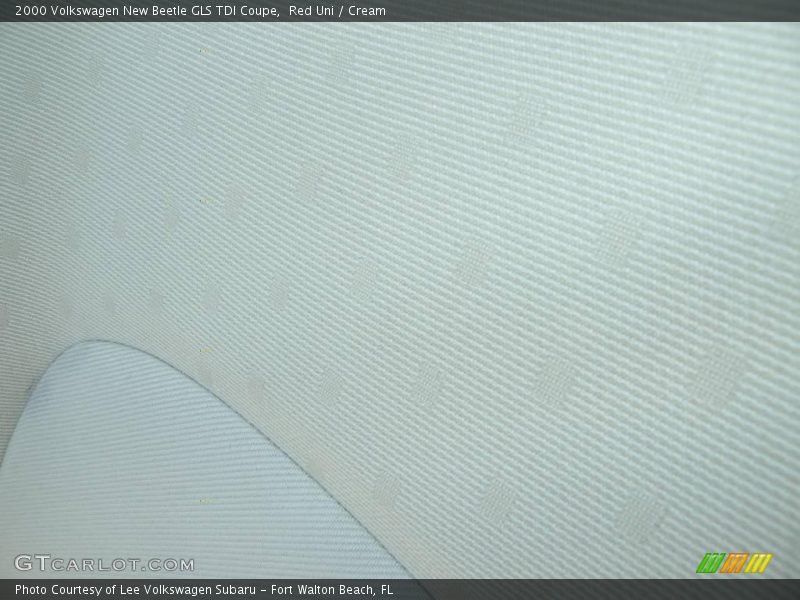 Red Uni / Cream 2000 Volkswagen New Beetle GLS TDI Coupe
