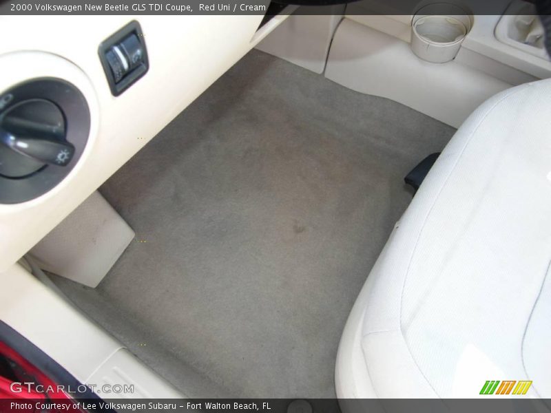 Red Uni / Cream 2000 Volkswagen New Beetle GLS TDI Coupe