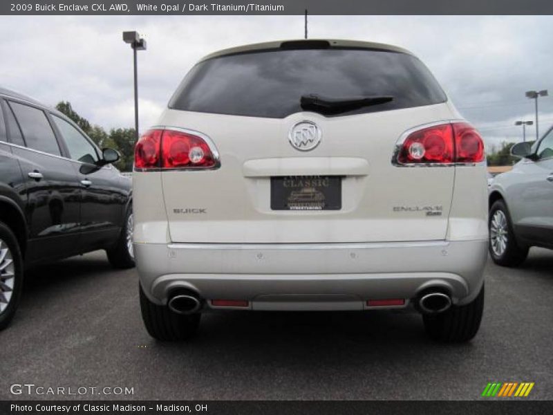 White Opal / Dark Titanium/Titanium 2009 Buick Enclave CXL AWD