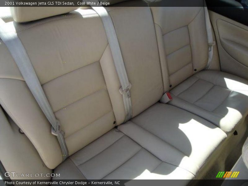 Cool White / Beige 2001 Volkswagen Jetta GLS TDI Sedan