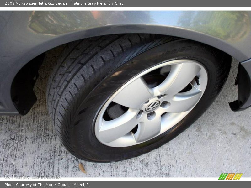 Platinum Grey Metallic / Grey 2003 Volkswagen Jetta GLS Sedan