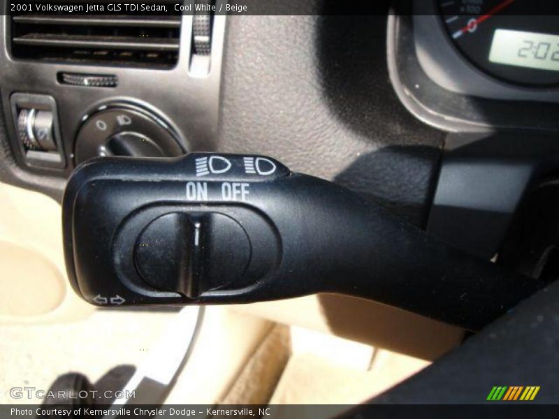 Cool White / Beige 2001 Volkswagen Jetta GLS TDI Sedan