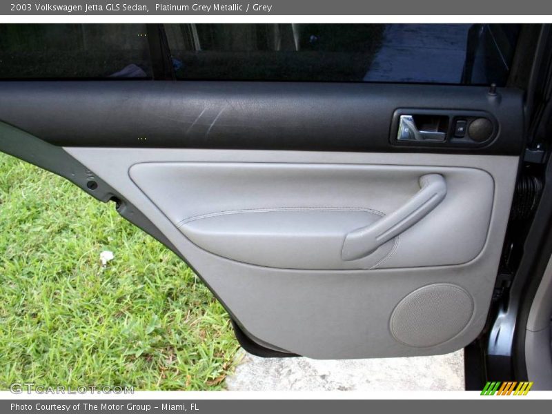 Platinum Grey Metallic / Grey 2003 Volkswagen Jetta GLS Sedan
