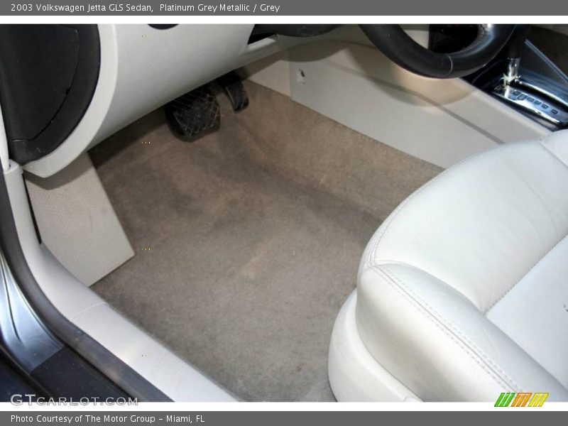 Platinum Grey Metallic / Grey 2003 Volkswagen Jetta GLS Sedan
