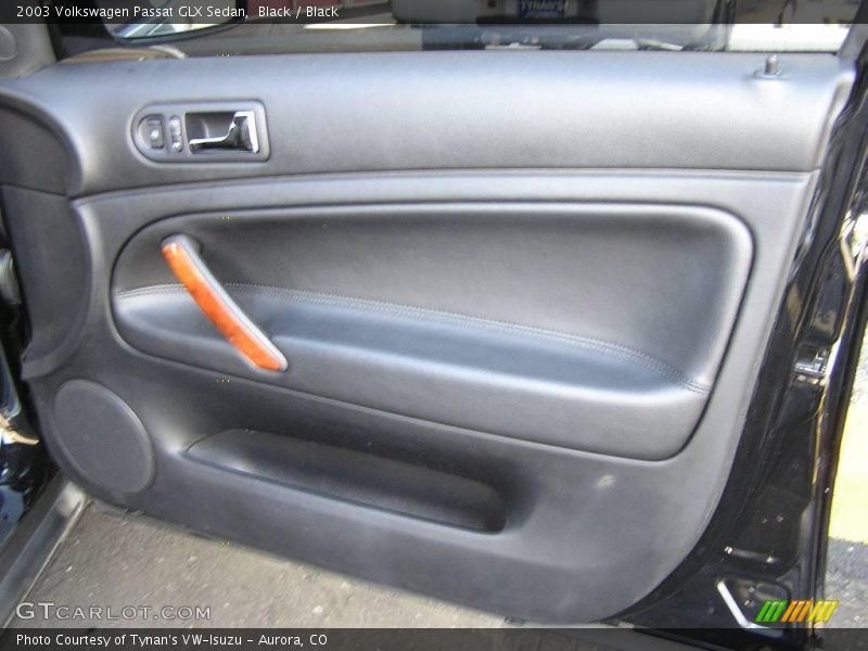 Black / Black 2003 Volkswagen Passat GLX Sedan