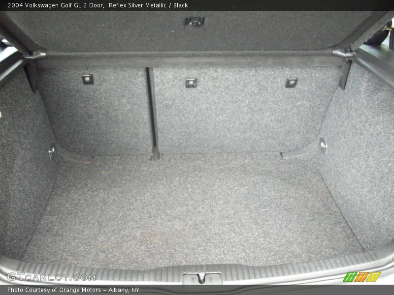 Reflex Silver Metallic / Black 2004 Volkswagen Golf GL 2 Door