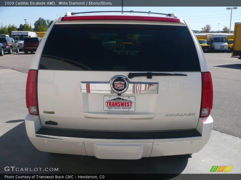 White Diamond / Ebony/Ebony 2009 Cadillac Escalade AWD
