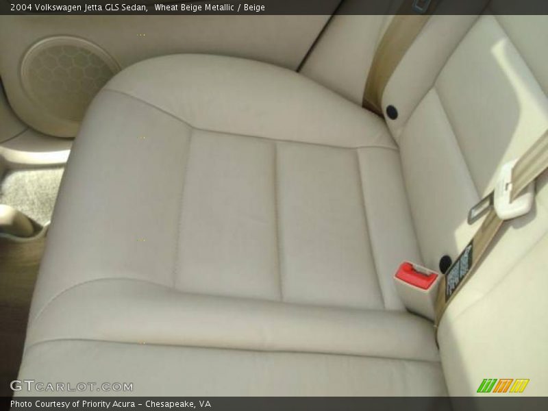 Wheat Beige Metallic / Beige 2004 Volkswagen Jetta GLS Sedan