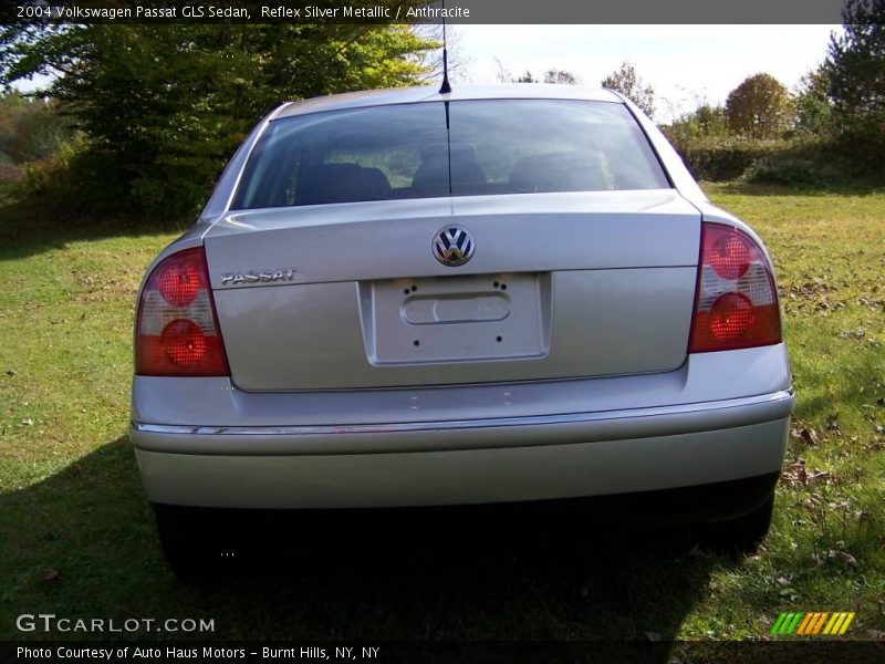 Reflex Silver Metallic / Anthracite 2004 Volkswagen Passat GLS Sedan