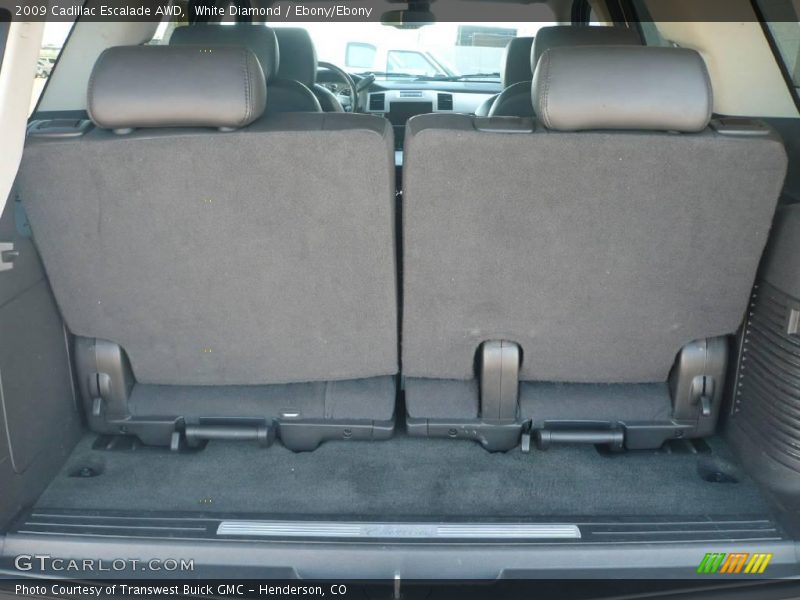White Diamond / Ebony/Ebony 2009 Cadillac Escalade AWD