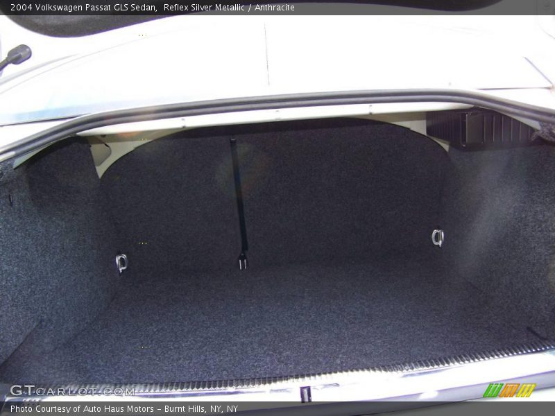 Reflex Silver Metallic / Anthracite 2004 Volkswagen Passat GLS Sedan