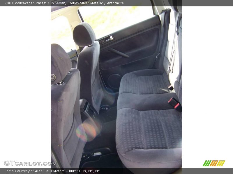 Reflex Silver Metallic / Anthracite 2004 Volkswagen Passat GLS Sedan