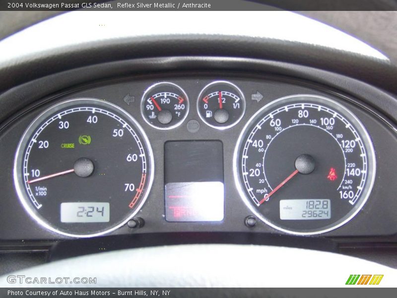 Reflex Silver Metallic / Anthracite 2004 Volkswagen Passat GLS Sedan