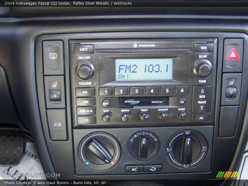 Reflex Silver Metallic / Anthracite 2004 Volkswagen Passat GLS Sedan
