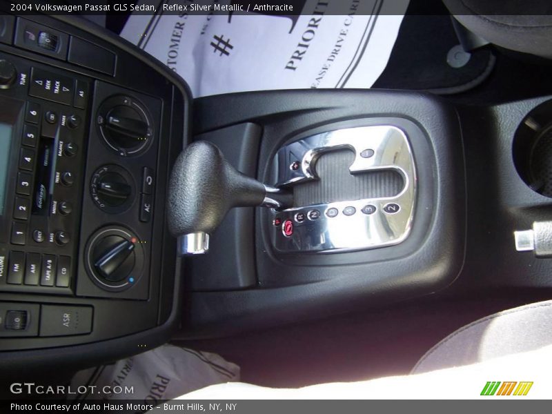 Reflex Silver Metallic / Anthracite 2004 Volkswagen Passat GLS Sedan