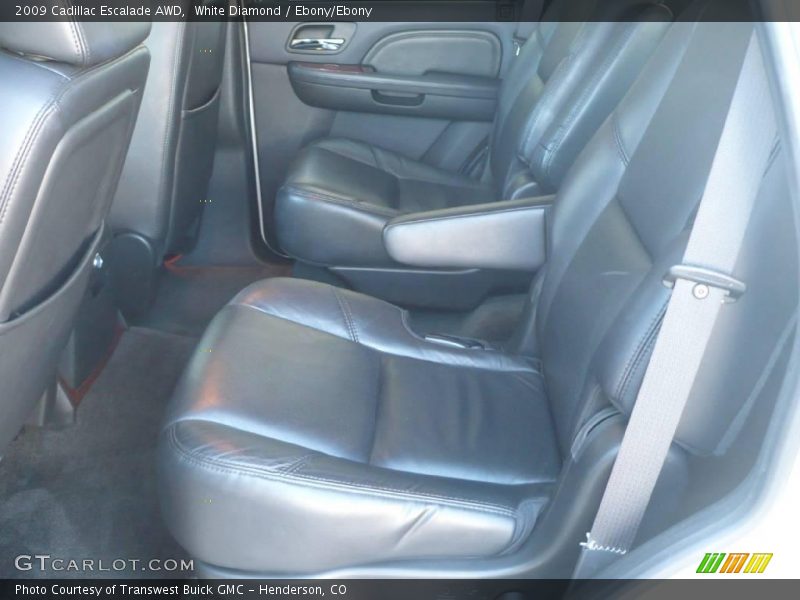 White Diamond / Ebony/Ebony 2009 Cadillac Escalade AWD
