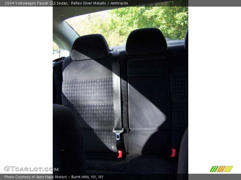 Reflex Silver Metallic / Anthracite 2004 Volkswagen Passat GLS Sedan