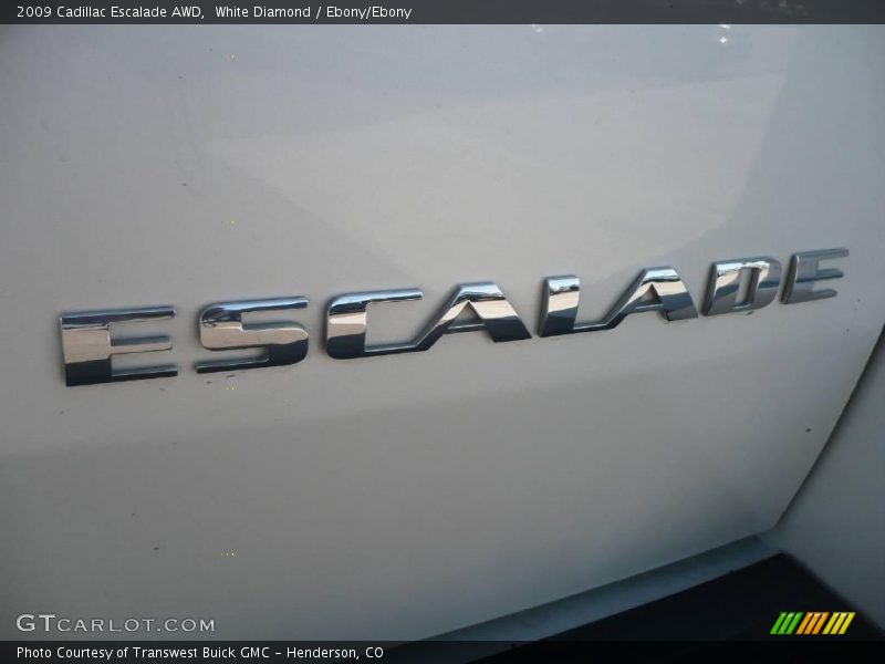 White Diamond / Ebony/Ebony 2009 Cadillac Escalade AWD