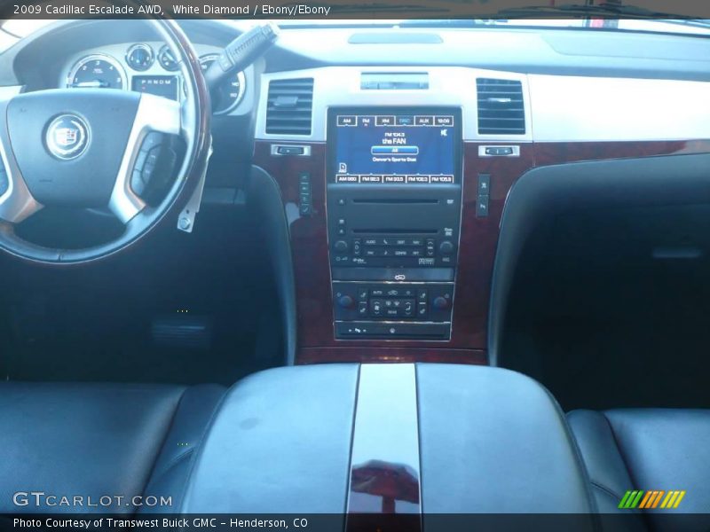White Diamond / Ebony/Ebony 2009 Cadillac Escalade AWD