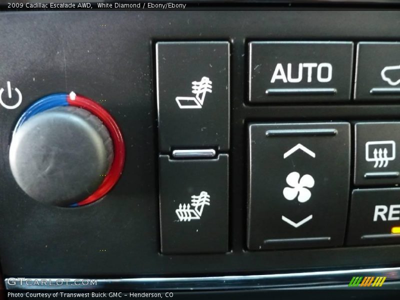 White Diamond / Ebony/Ebony 2009 Cadillac Escalade AWD
