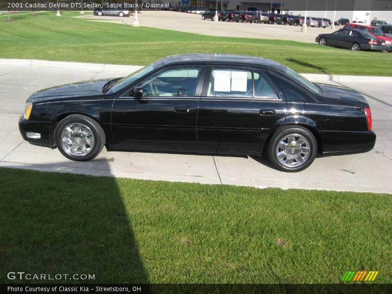 Sable Black / Oatmeal 2001 Cadillac DeVille DTS Sedan
