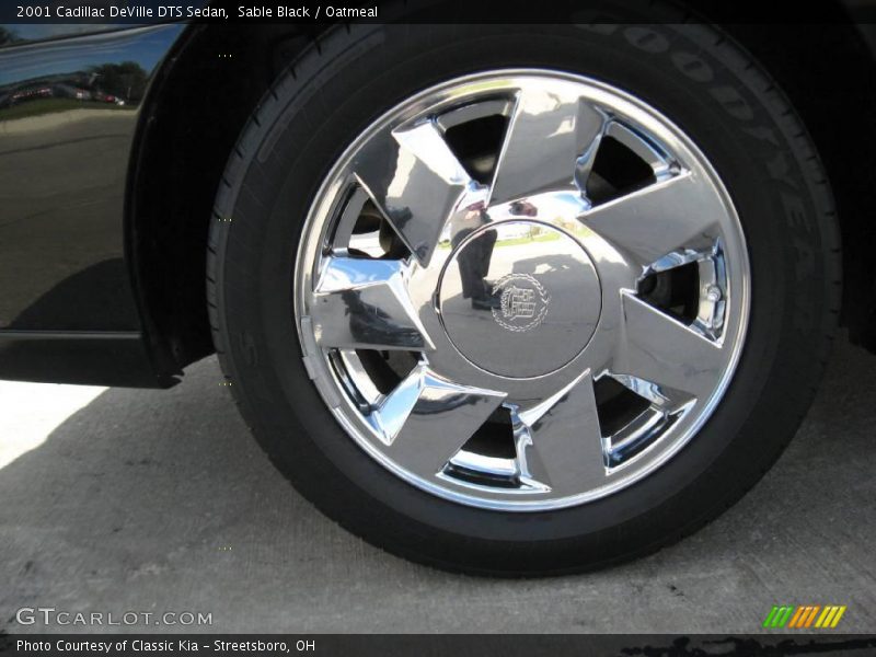 Sable Black / Oatmeal 2001 Cadillac DeVille DTS Sedan