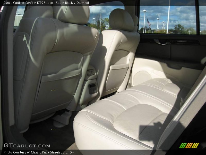 Sable Black / Oatmeal 2001 Cadillac DeVille DTS Sedan