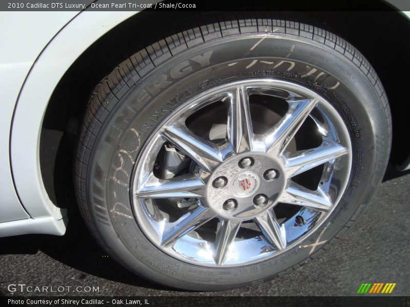 Ocean Pearl Tri-coat / Shale/Cocoa 2010 Cadillac DTS Luxury