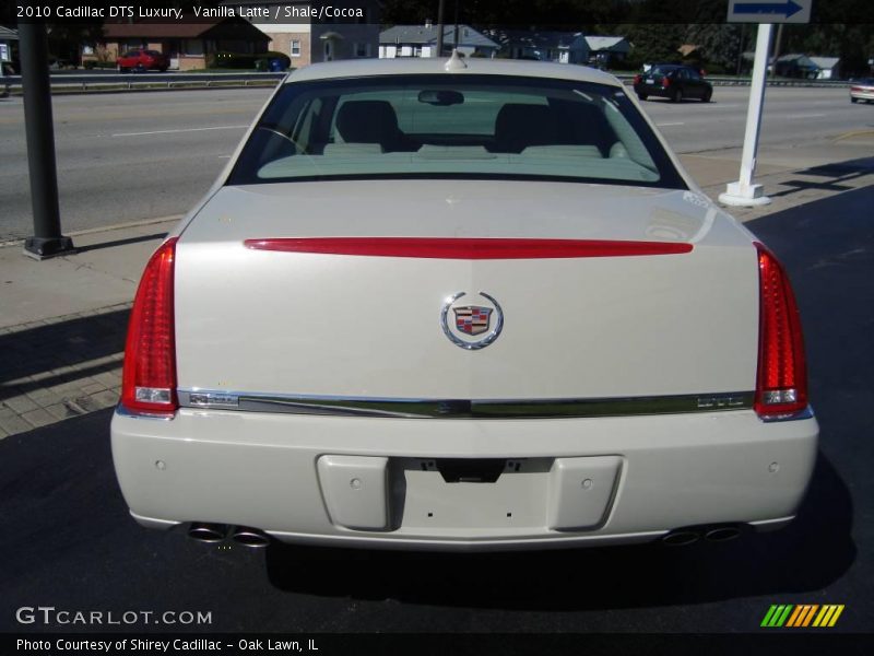 Vanilla Latte / Shale/Cocoa 2010 Cadillac DTS Luxury