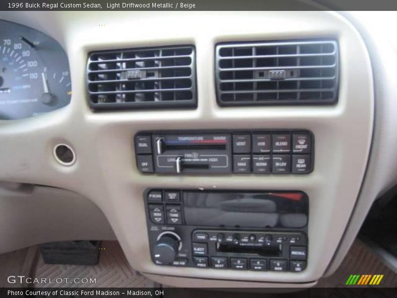 Light Driftwood Metallic / Beige 1996 Buick Regal Custom Sedan