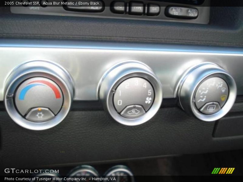 Aqua Blur Metallic / Ebony Black 2005 Chevrolet SSR
