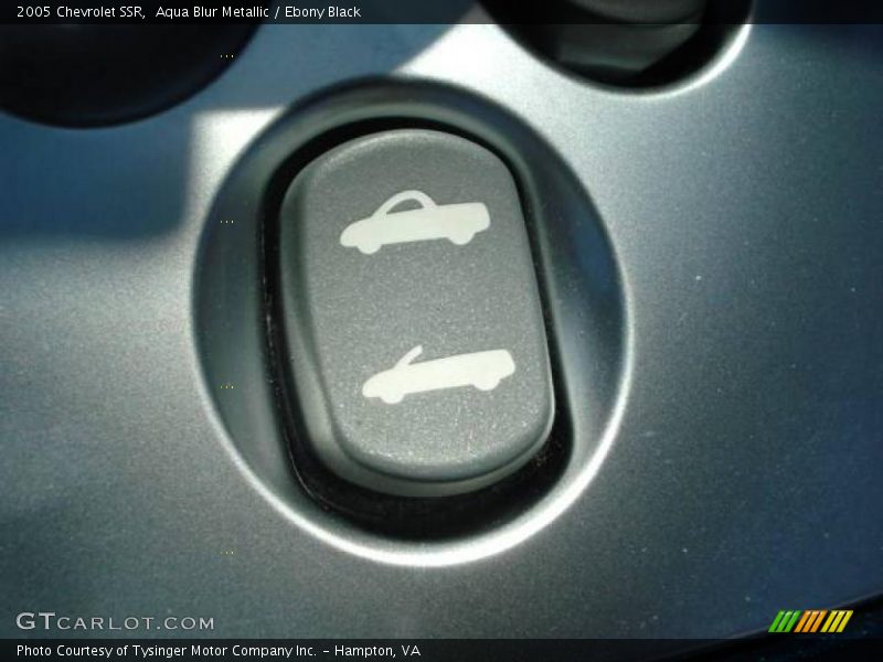 Aqua Blur Metallic / Ebony Black 2005 Chevrolet SSR