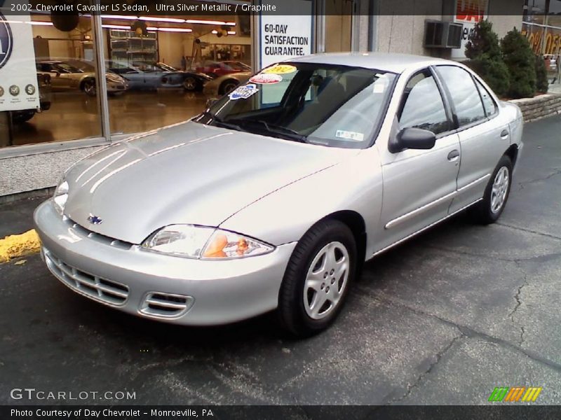 Ultra Silver Metallic / Graphite 2002 Chevrolet Cavalier LS Sedan