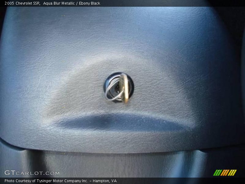Aqua Blur Metallic / Ebony Black 2005 Chevrolet SSR