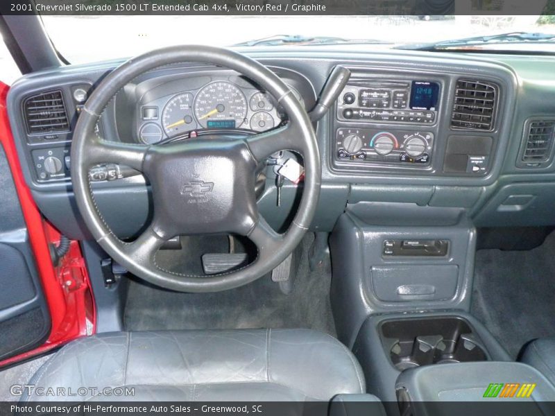 Victory Red / Graphite 2001 Chevrolet Silverado 1500 LT Extended Cab 4x4