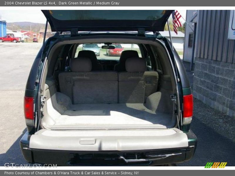 Dark Green Metallic / Medium Gray 2004 Chevrolet Blazer LS 4x4