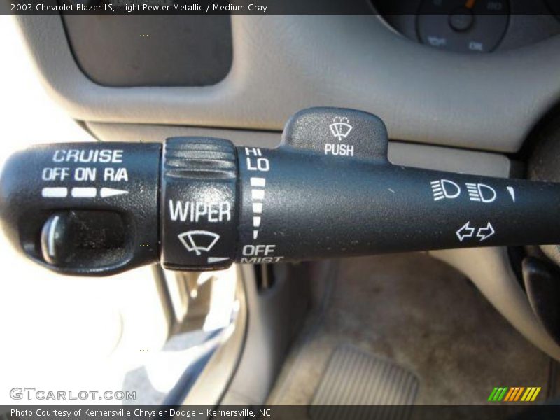 Light Pewter Metallic / Medium Gray 2003 Chevrolet Blazer LS