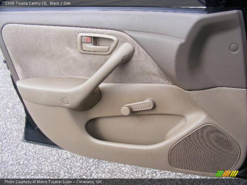 Black / Oak 1998 Toyota Camry CE