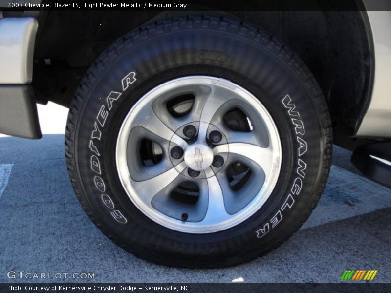 Light Pewter Metallic / Medium Gray 2003 Chevrolet Blazer LS