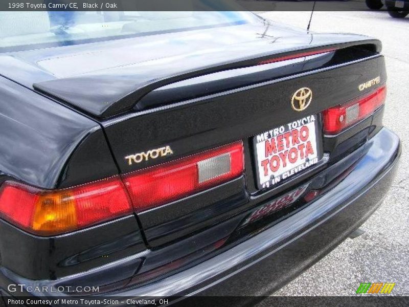 Black / Oak 1998 Toyota Camry CE