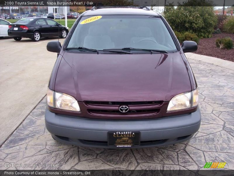 Napa Burgundy Pearl / Oak 2000 Toyota Sienna LE