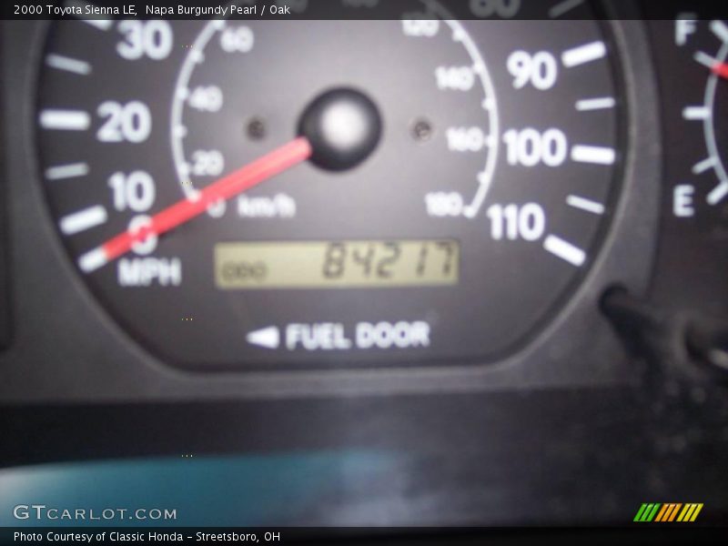 Napa Burgundy Pearl / Oak 2000 Toyota Sienna LE