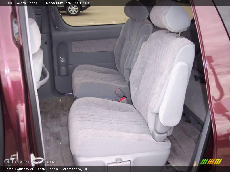 Napa Burgundy Pearl / Oak 2000 Toyota Sienna LE