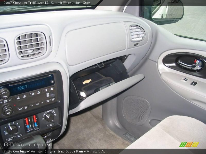 Summit White / Light Gray 2007 Chevrolet TrailBlazer LS