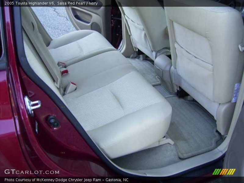 Salsa Red Pearl / Ivory 2005 Toyota Highlander V6