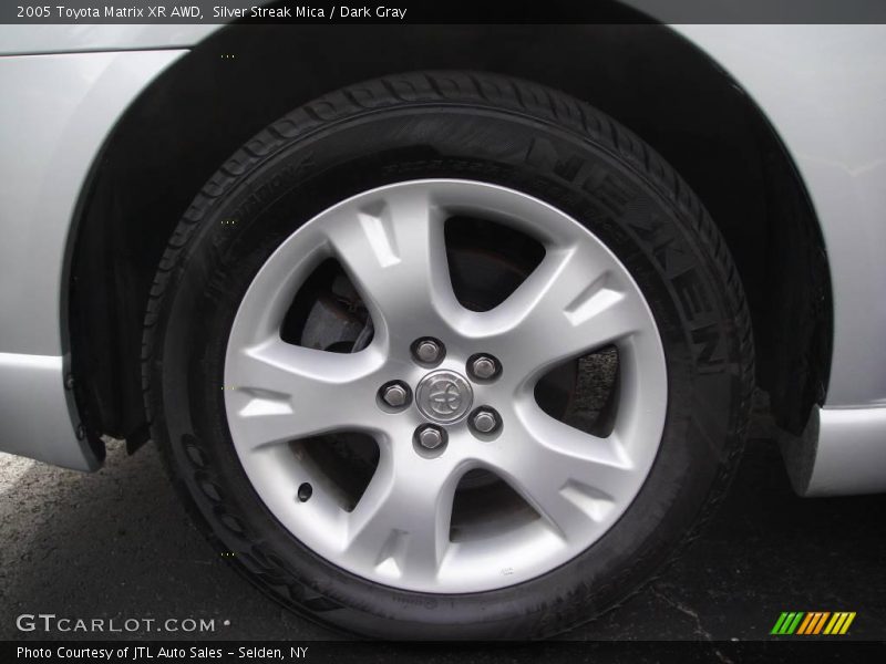Silver Streak Mica / Dark Gray 2005 Toyota Matrix XR AWD