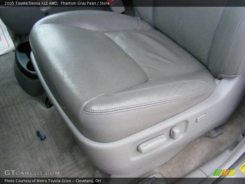 Phantom Gray Pearl / Stone 2005 Toyota Sienna XLE AWD