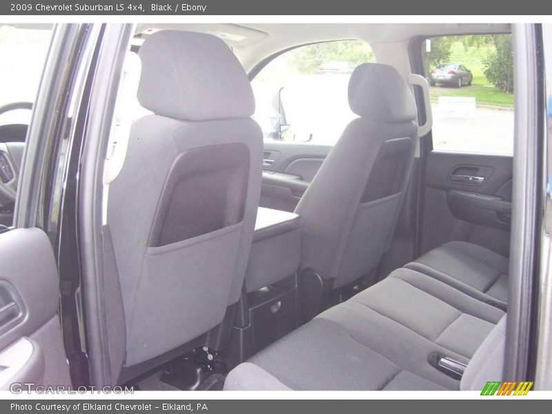 Black / Ebony 2009 Chevrolet Suburban LS 4x4