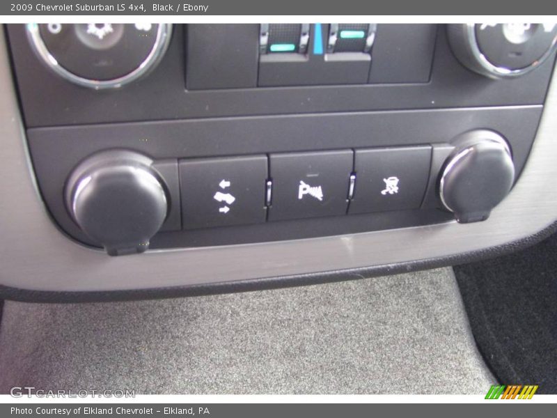 Black / Ebony 2009 Chevrolet Suburban LS 4x4